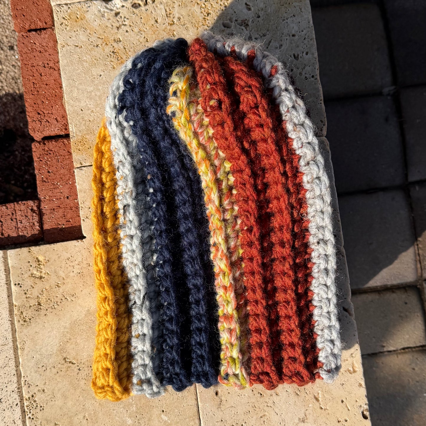 Warm Hat - Thick Lines